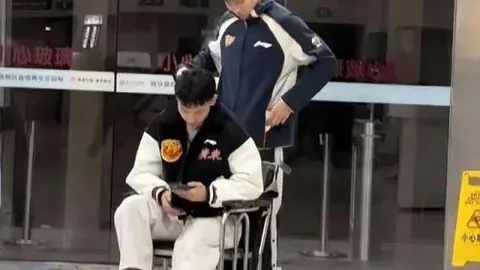 霍伊伦21岁连续11场颗粒无收，今日比赛零射门，转会身价高达7390万欧元